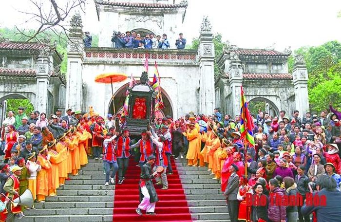 Lễ hội Bà Triệu.