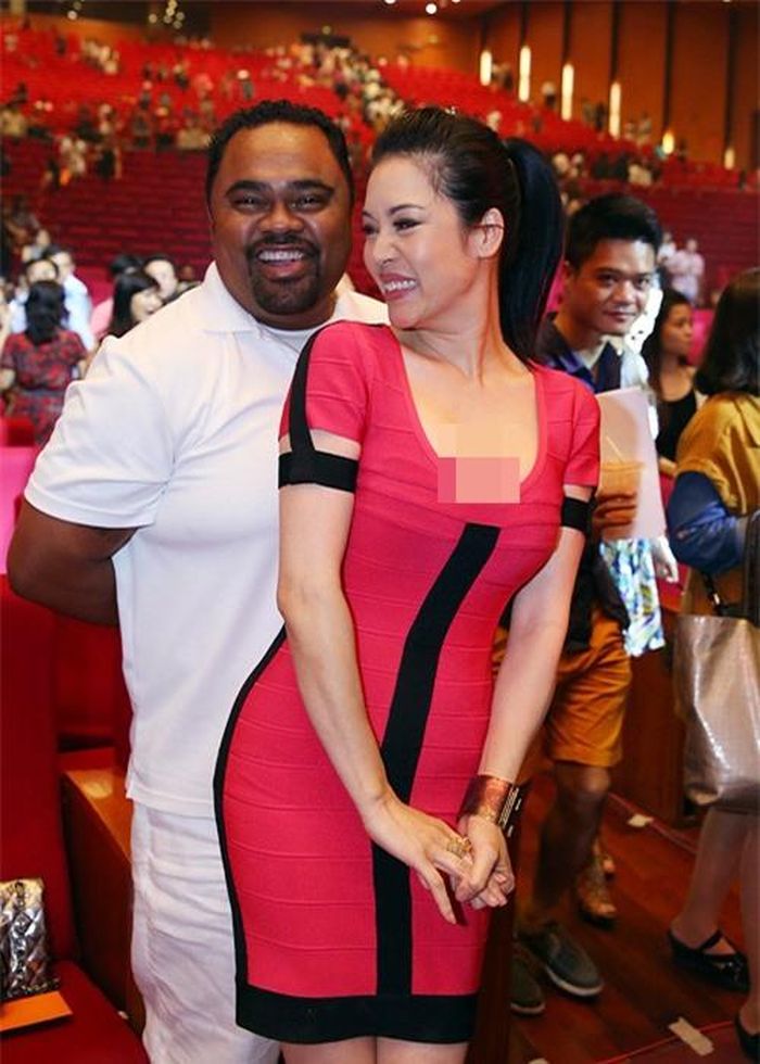  "Tôi không thương vợ, tôi yêu vợ", "Tôi chỉ biết dùng lời bài hát Tạ ơn em để nói lời từ trái tim cho người bạn đồng hành của mình", ông bầu hải ngoại dành lời ngọt ngào cho vợ. 