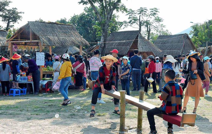 Các trò chơi dân gian tại lễ hội cầu huê