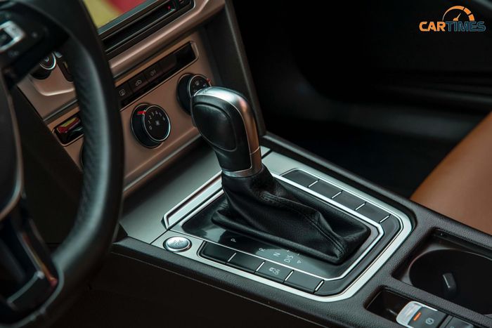 Cần số xe Volkswagen Passat BlueMotion 2016