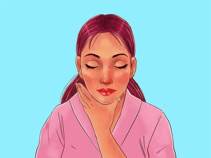 Bước 10: Áp lòng bàn tay lên cổ, vuốt nhẹ từ dưới lên trên, từ trước ra sau cổ để kết thúc các thao tác massage.