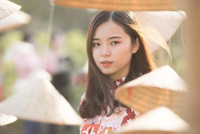  Cô gái tháng hai mang hình hài của gió. Ảnh minh họa 