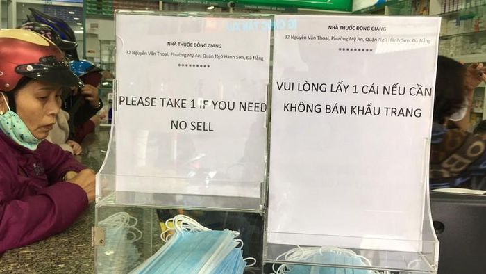  Hướng dẫn lấy khẩu trang miễn phí ghi bên ngoài