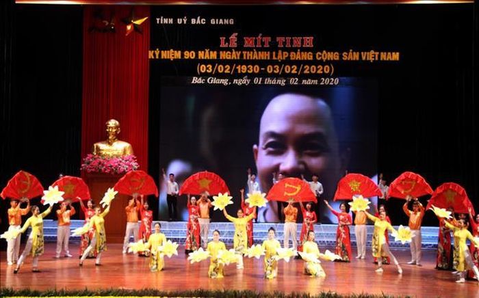 Tiết mục văn nghệ tại Lễ kỷ niệm.