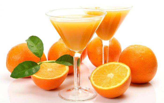 Thường xuyên uống nước ép giúp bạn tăng cường sức đề kháng trong mùa dịch.