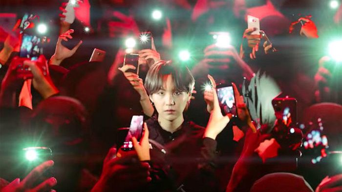 Suga trong Interlude: Shadow