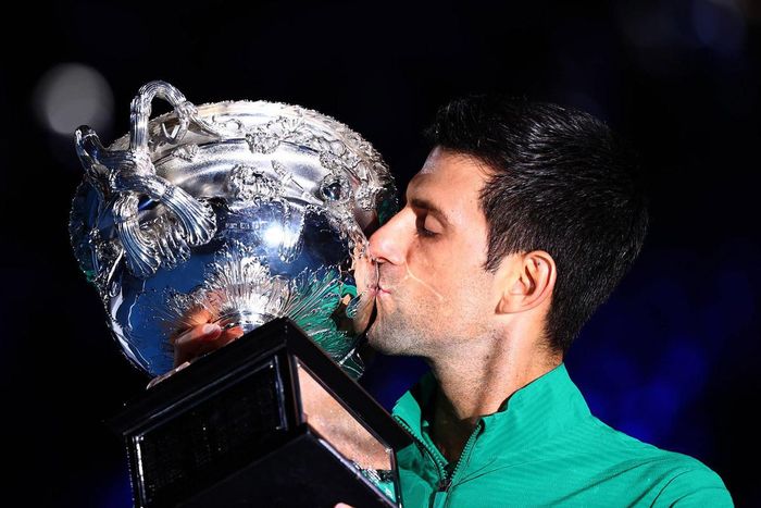 Djokovic lập kỷ lục 8 danh hiệu Australian Open