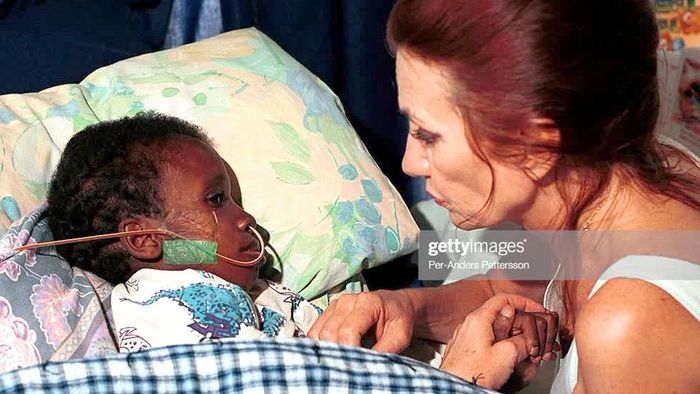 Người mẹ nuôi Gail Johnson và cậu bé những giây phút cuối