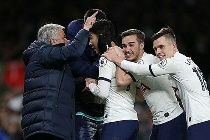 Mourinho giúp Tottenham đánh bại Manchester City trong một trận cầu đậm chất… Mourinho.
