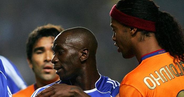 Makelele nhiều lần đối đầu Ronaldinho
