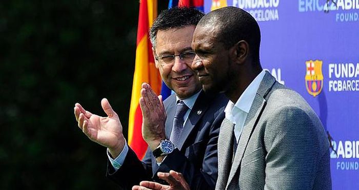 Josep Bartomeu đang đối mặt với làn sóng chỉ trích dữ dội