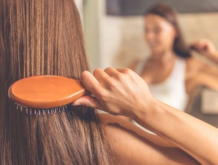  Tránh chải tóc, soi gương trong ngày này sẽ hạn chế những điều không hay xảy ra 