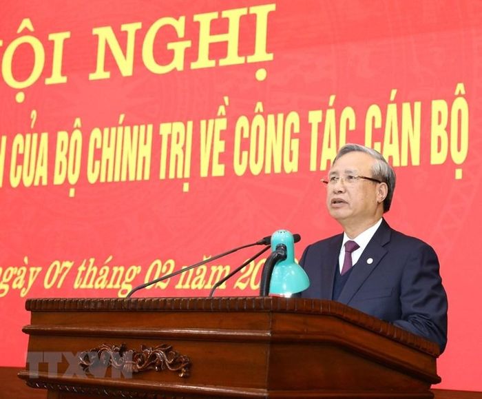 Thường trực Ban Bí thư Trần Quốc Vượng phát biểu tại lễ trao quyết định. (Ảnh: Văn Điệp/TTXVN)