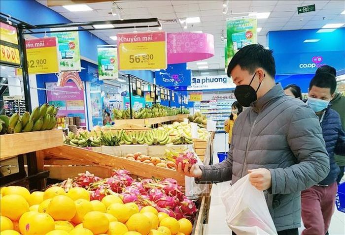 Mặt hàng thanh long được bán không lợi nhuận tại hệ thống bán lẻ của Saigon Co.op, ngày 6/2/2020. Ảnh: TTXVN phát