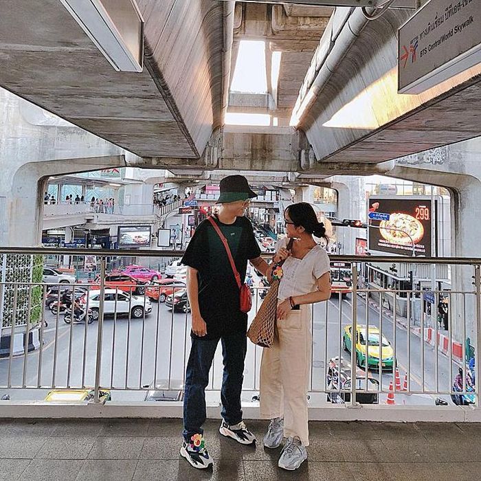 Joyce Phạm và chồng rất thích tới thủ đô Bangkok (Thái Lan) với vô số trung tâm thương mại, chợ đêm. Có thời điểm, cô nàng bay sang Bangkok vài lần trong tháng.