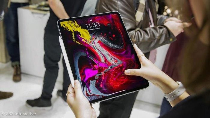 Đến thời điểm hiện tại, Apple chưa có bất kì sản phẩm nào được tích hợp công nghệ 5G. (Ảnh: CBS)