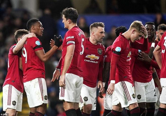 Kết quả 2-0 được giữ nguyên, qua đó giúp M.U thắng trận thứ 3 liên tiếp trước Chelsea ở mùa này, để leo lên vị trí thứ 7 với 38 điểm.