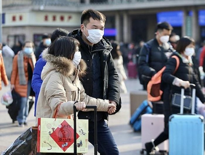  Thay vào đó, người dân nên thực hiện theo đúng các biện pháp phòng tránh lây nhiễm virus corona được đưa ra bởi Tổ chức Y tế Thế giới và Bộ Y tế 