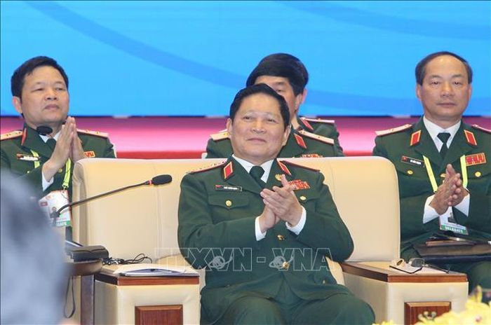 Đại tướng Ngô Xuân Lịch, Ủy viên Bộ Chính trị, Phó Bí thư Quân ủy Trung ương, Bộ trưởng Bộ Quốc phòng Việt Nam điều hành cuộc gặp ASEAN - Australia. Ảnh: Dương Giang/TTXVN