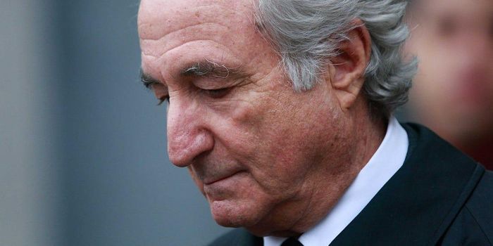 Siêu lừa Bernie Madoff áp dụng "mô hình Ponzi" để lừa đảo hàng chục tỷ USD trước khi bị bắt năm 2008.