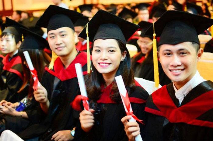 Sinh viên Việt Nam trong ngày lễ tốt nghiệp Đại học.