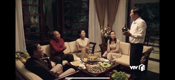Bí thư Nhân tổ chức sinh nhật cho vợ