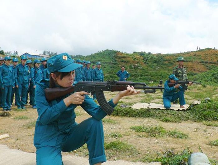 Lực lượng dân quân, tự vệ huyện Bắc Hà thường xuyên luyện tập nâng cao khả năng sẵn sàng chiến đấu.