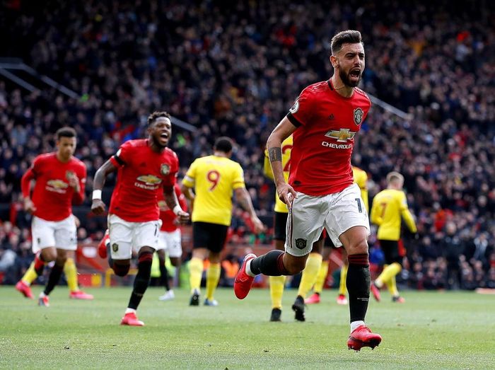Bruno Fernandes mở tỷ số trên chấm 11m