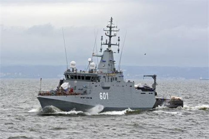 Tà rà phá thủy lôi, trinh sát và tấn công lớp Kormoran của Ba Lan 