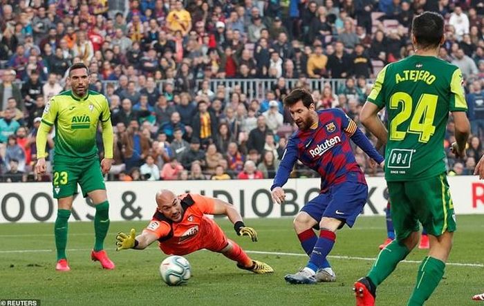 Có lẽ không có câu chữ nào đủ để diễn tả về tài nghệ siêu quần của El Pulga 