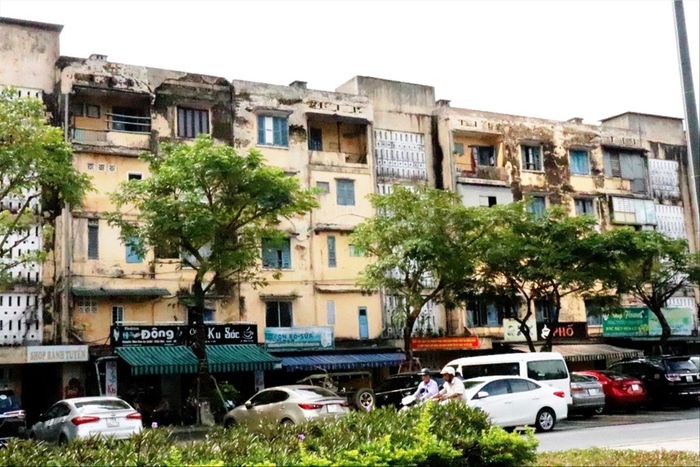 Khu chung cư Đống Đa già nua qua 40 năm sử dụng