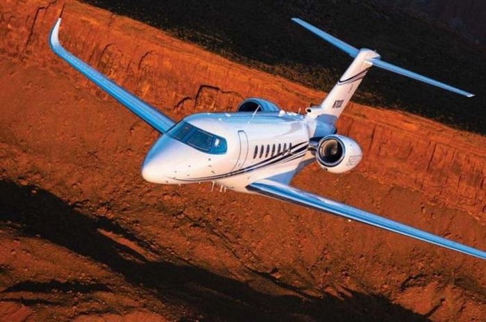 Zlatan Ibrahimovic chọn bay trong chiếc Cessna trị giá 21 triệu bảng
