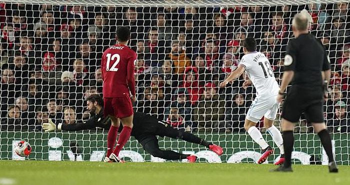 Fornals giúp West Ham dẫn ngược Liverpool 2-1