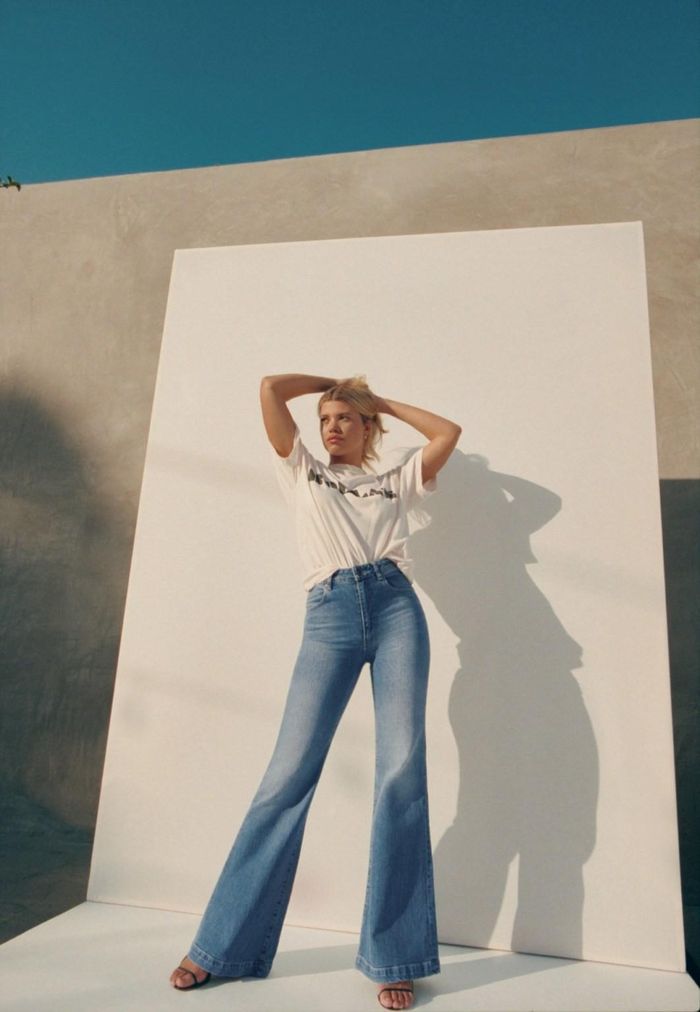 Cùng ngắm loạt ảnh khoe nhan sắc ở tuổi thanh xuân rực lửa của Sofia Richie