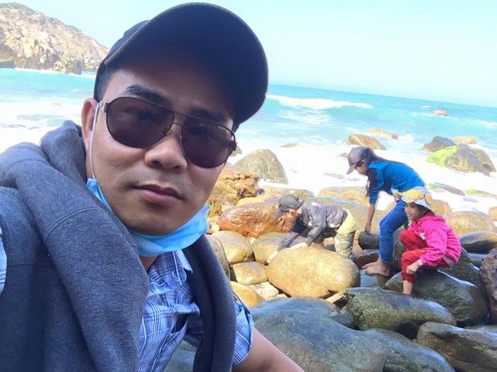 Hoàng Nguyễn nhận xét bản thân không giỏi quản lý tài chính. Ảnh: FBNV.
