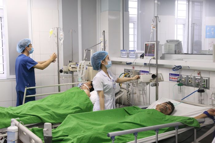 Môi trường làm việc với cường độ và áp lực cao nhưng các thầy thuốc nơi đây vẫn nhiệt huyết với nghề.