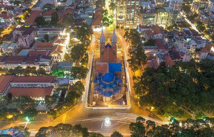 Nhiều người kỳ vọng sớm được chiêm ngưỡng công trình kiến trúc, văn hóa đặc sắc, mang tính biểu tượng của thành phố sau khi việc trùng tu hoàn thành.