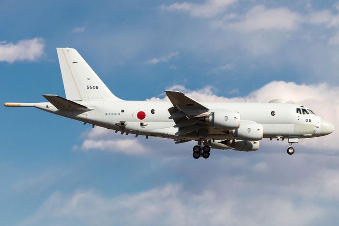  Máy bay Kawasaki P-1 của Nhật Bản.