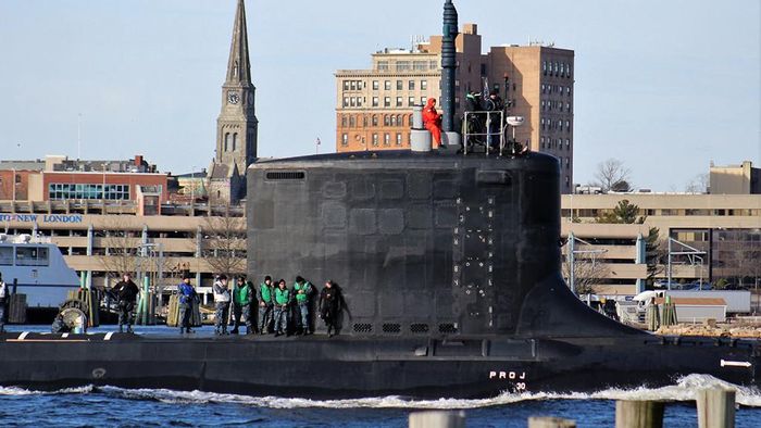  USS Colorado thuộc lớp tàu ngầm tấn công có vai trò hộ tống các hạm đội tàu sân bay của Mỹ.