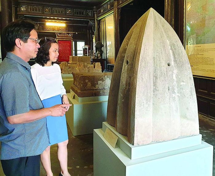 Bộ chóp tháp Champa Linh Thái lưu giữ tại Bảo tàng Lịch sử Thừa Thiên-Huế. Ảnh: VĂN THẮNG 