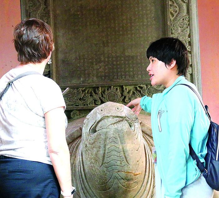 Bia Ngự kiến Thiên Mụ tự tại di tích chùa Thiên Mụ, do Bảo tàng Cổ vật Cung đình Huế quản lý. Ảnh: VĂN THẮNG 