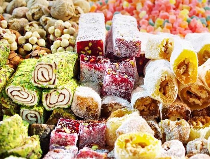  Bạn cần có những biện pháp nhất định như là đưa ra những trường hợp mắc bệnh béo phì do bánh kẹo ngọt gây ra "làm gương"... 