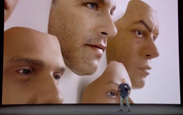 Face ID được nâng cấp có thể phần biệt được hướng nhìn và trạng thái nhắm mắt, mở mắt.