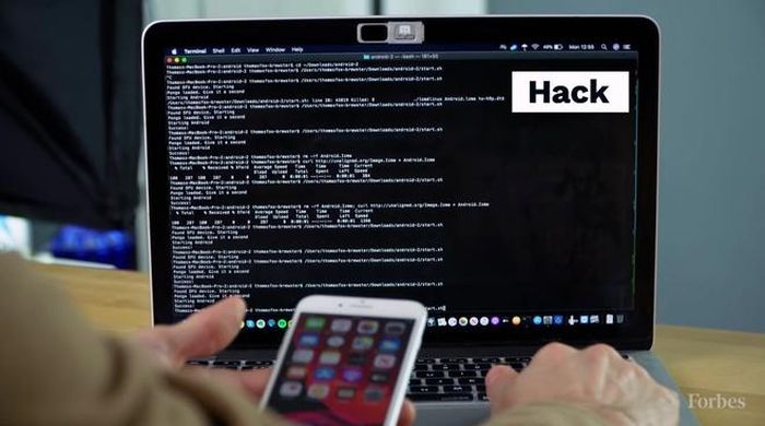  Corellium sử dụng công cụ jailbreak Checkra1n để cài Android lên iPhone. Ảnh: Forbes. 