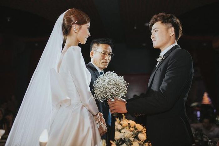 Thiên Nguyện và Cẩm Tú chỉ mời người thân và bạn bè thân thiết tham dự đám cưới.