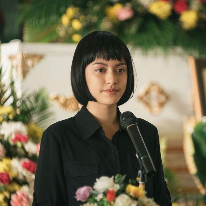"Đôi khi chúng ta khó thay đổi những gì đã xảy ra, cách tốt nhất là phải đối mặt với nó. Tôi nghĩ cuộc sống thật tuyệt và tôi sẽ tiếp tục trau dồi bản thân để trở thành diễn viên giỏi, tốt hơn từng ngày. Hãy luôn khỏe mạnh, chăm sóc bản thân nhé tôi ơi", sao 9X tự động viên.