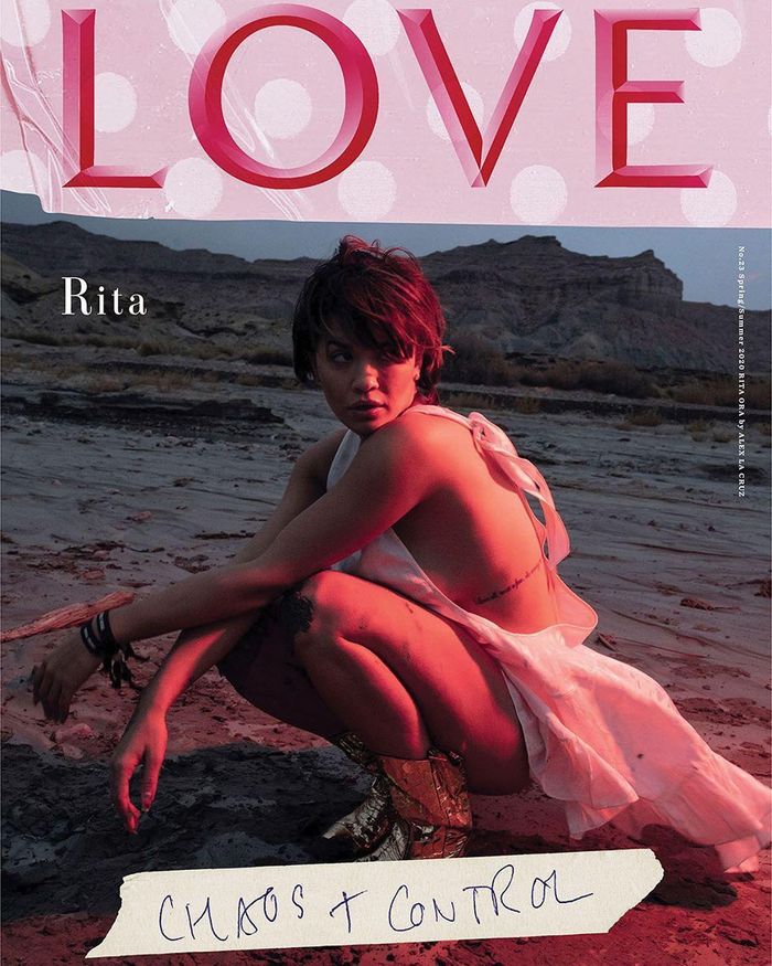 Rita vừa xuất hiện quá đỗi gợi cảm trên bìa tạp chí Love.