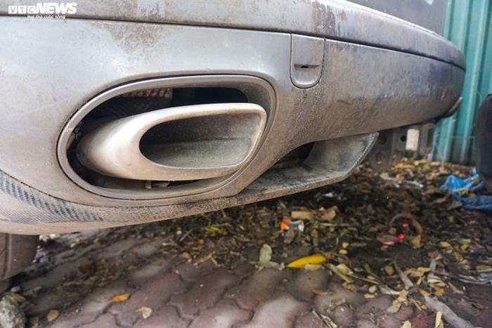 Hiện tại, giá bán cho chiếc xe Porsche Cayenne 2009 rơi vào khoảng 900 triệu đồng.