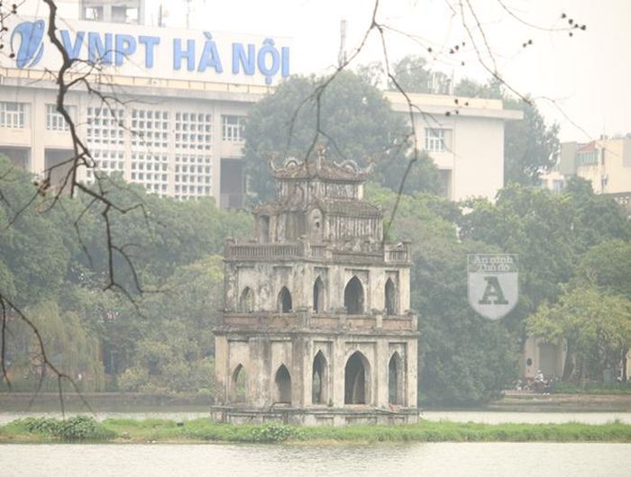 Tháp Rùa cổ kính