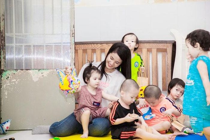 Ngọc Thoa tham gia rất nhiều hoạt động thiện nguyện. 